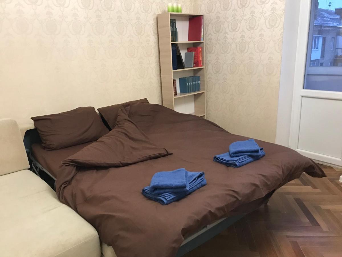 קייב Sunny Apartment Overlooking The Royal Village מראה חיצוני תמונה